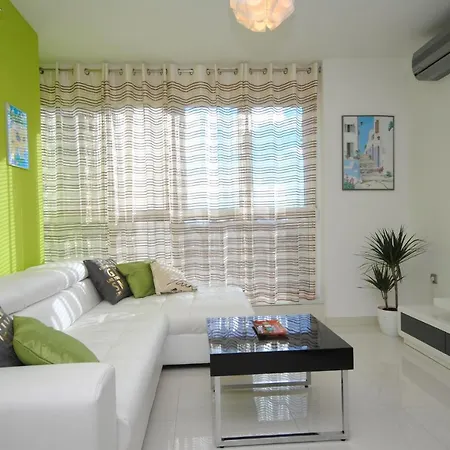 Antea Apartment *